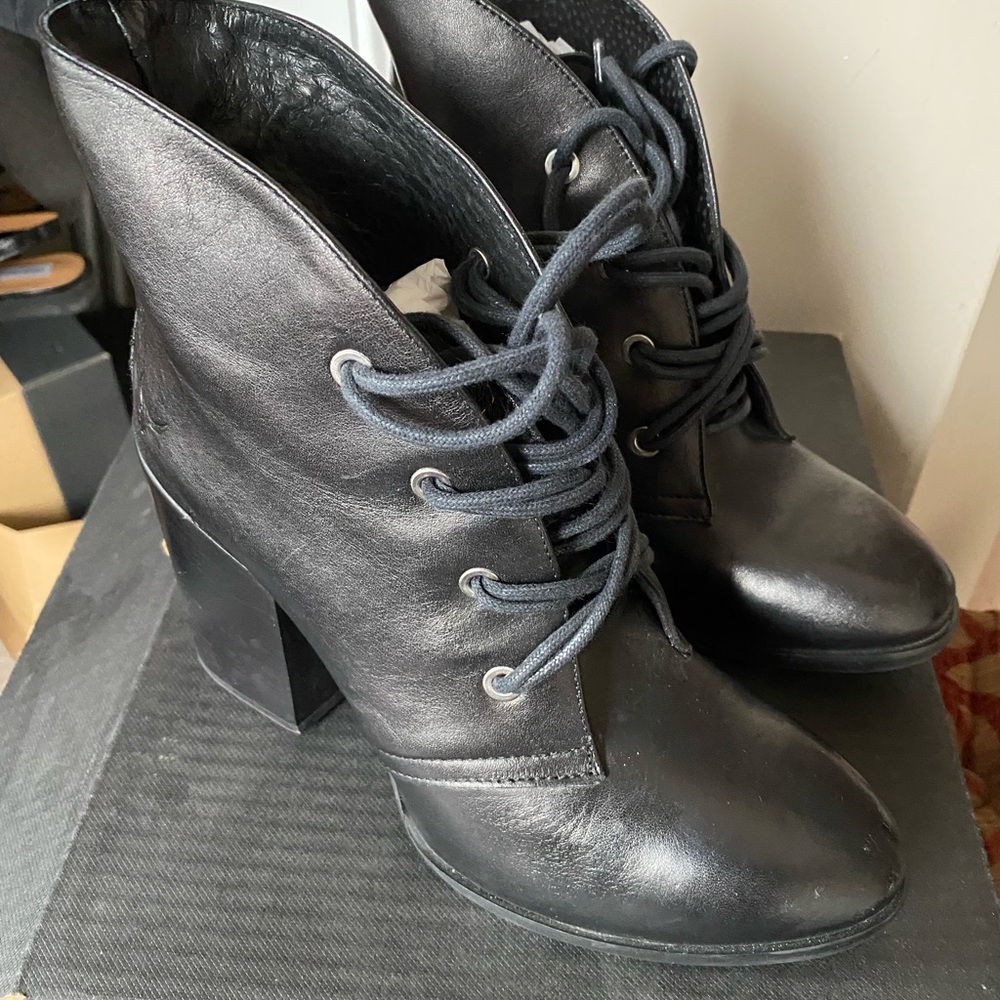 RUDSAK Black Women's Ankle Boots